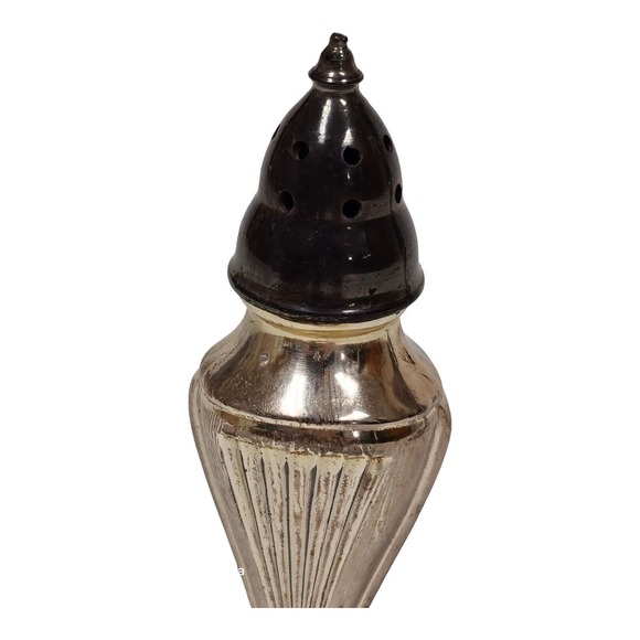 Vtg BM Company Silver Plated Salt & Pepper Shakers 4.25" Classic Tabletop Decor - Picture 5 of 12